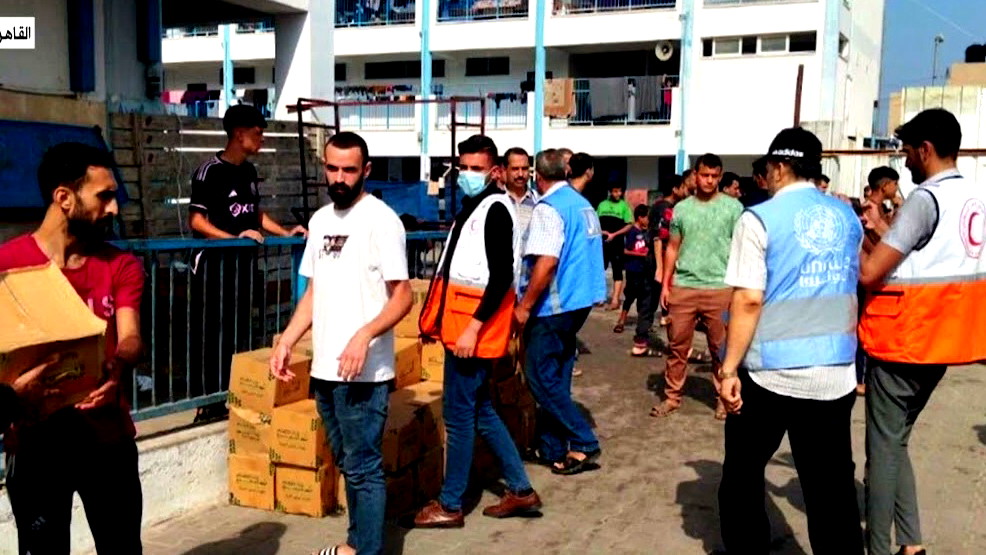 مقتل 5 أشخاص خلال فوضى تخللت توزيع مساعدات في غزة