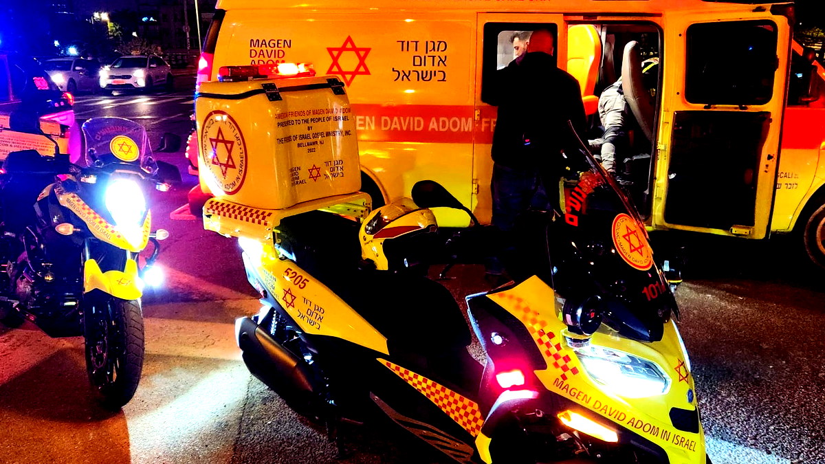 اللد: اصابة فتى بجراح متوسطة اثر انفجار مفرقعات بيده