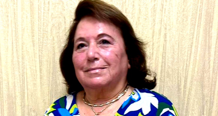 زجل       يسوع اشترانا بِدمِهِ  بقلم: اسماء طنوس المكر 