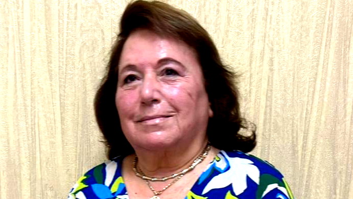 زجل       يسوع اشترانا بِدمِهِ  بقلم: اسماء طنوس المكر 