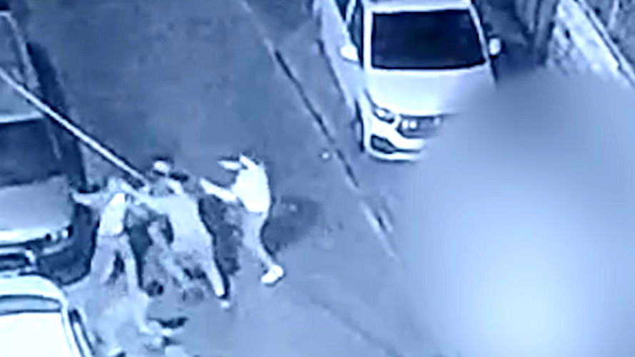 اعتقال ثلاثة قاصرين (15 عامًا) من القدس بشبهة القاء زجاجات حارقة باتجاه بنى تحتية