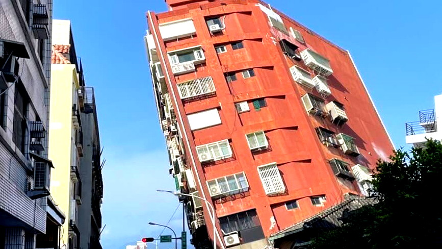 اليابان وتايوان تطلقان تحذيرا من خطر تسونامي عقب زلزال قوي ضرب قرب الجزيرة