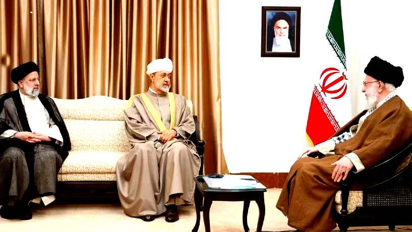 علي خامنئي: إسرائيل على حافة الهاوية وستتلقى صفعة هجومها على القنصلية الإيرانية في دمشق