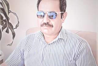 مــــاضــرَّ  قــافــلــةً كــــلابٌ تَــنــبَحُ