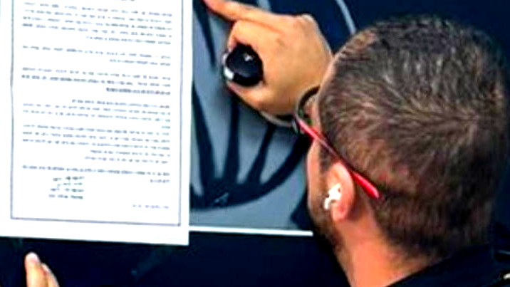 أمر إغلاق إداري لصالون حلاقة في جديدة المكر