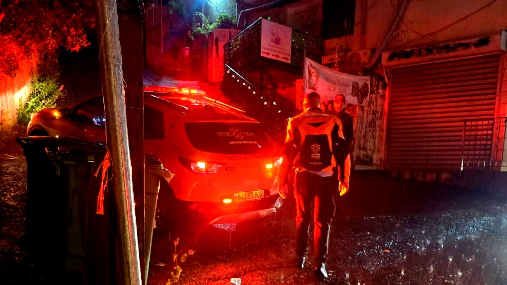 الناصرة: اصابة شابين بجراح متوسطة اثر تعرضهما لاطلاق نار بحي الصفافرة