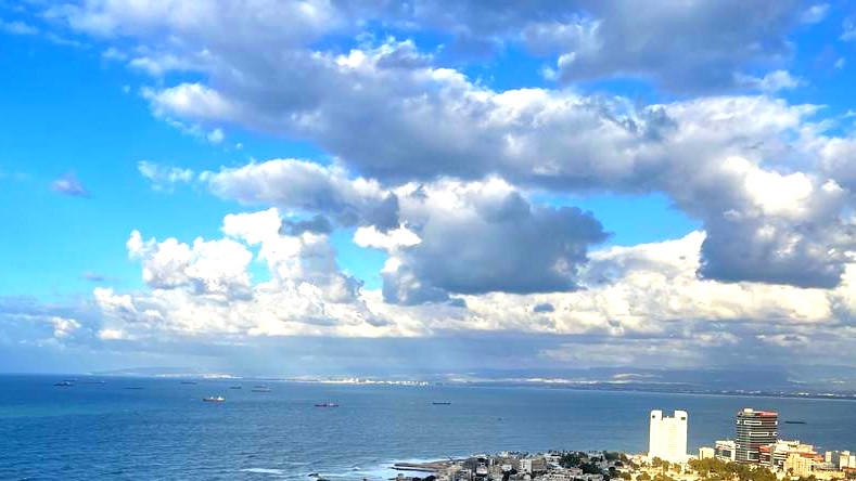 حالة الطقس: اجواء غائمة وباردة ويستمر تأثر البلاد بالمنخفض الجوي... يطرأ انخفاض على درجات الحرارة لتصبح أقل من معدلها العام