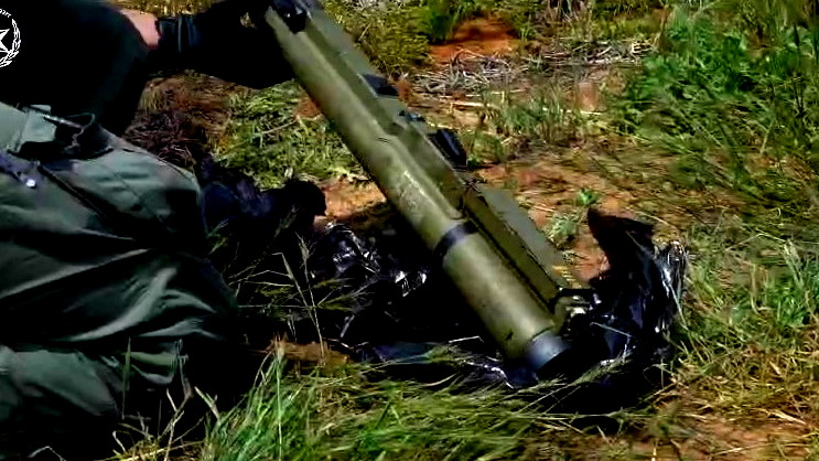 العثور على صاروخ كتف في حي الجواريش بمدينة الرملة 