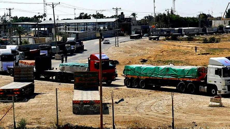 استمرار تدفق المساعدات إلى قطاع غزة ومجلس الأمن يطالب بالمزيد