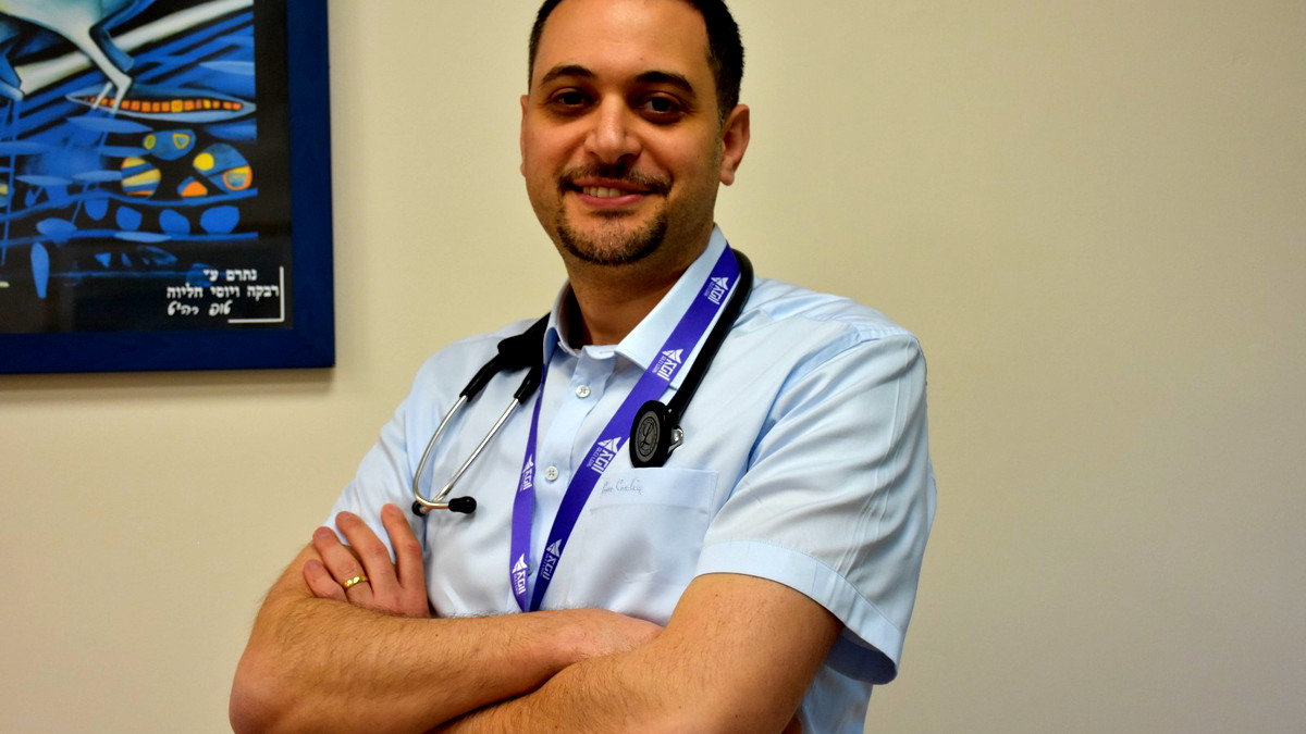 فخر للمجتمع العربي- تعيين د. زاهر خوري مديرًا لقسم الأمراض الباطنية "أ" في المركز الطبي تسفون