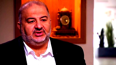 النائب منصور عباس يعلق على الأحداث الأمنية المتوقعة ويطلب من المواطنين العرب توخي الحذر