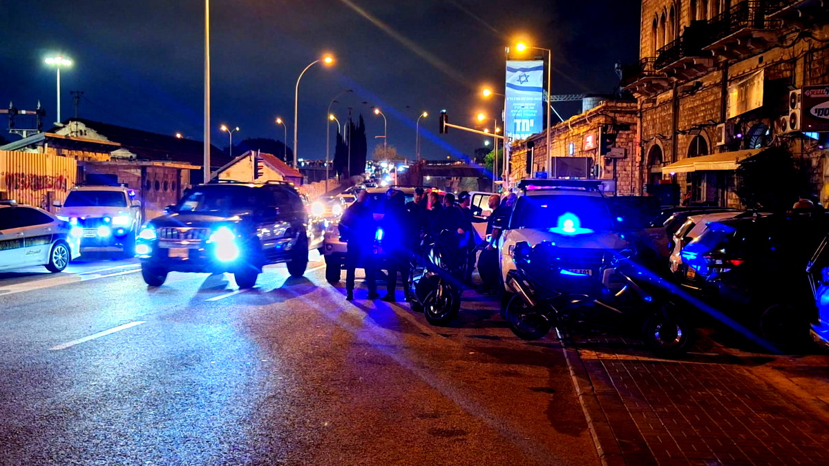 شرطة اسرائيل: تسجيل ما يقارب 100 مخالفة مرورية والغاء استخدام 20 مركبة محسنة بطريقة غير قانونية في حيفا