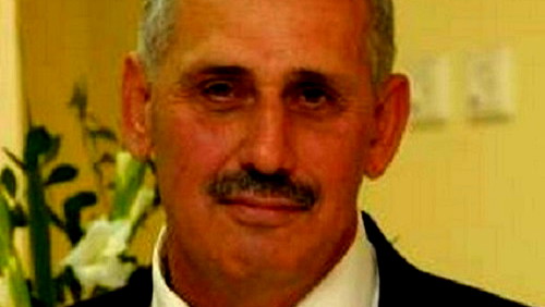 الشَّعر في المزاد العلنيّ