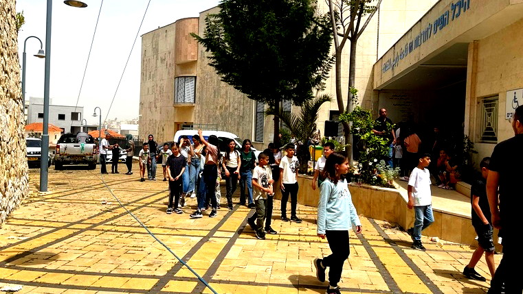 يوم قمة حافل لطلاب برنامج تحديات بالمركز الجماهيري أم الفحم