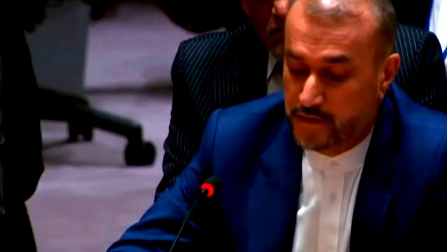 وزير خارجية إيران: لن نردّ على هجوم الجمعة لأنه لعب الأطفال!