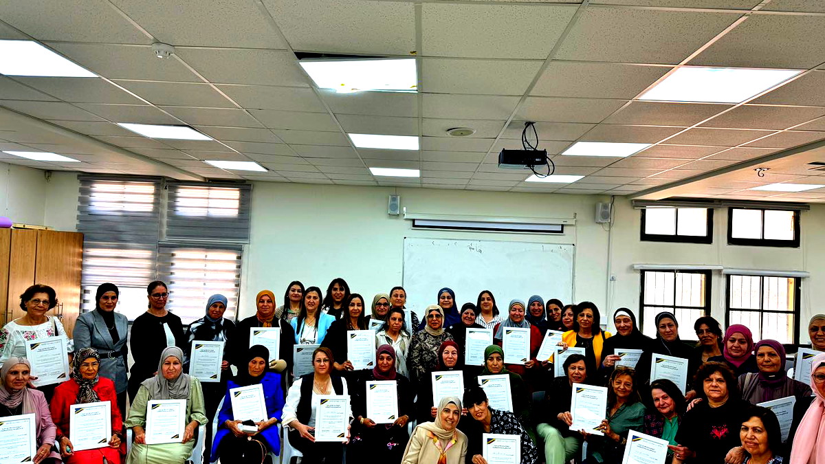 اختتام دورة تأهيل مرشدات متطوعات لمشروع سجادة الحكايات في لواء الشمال وحيفا -لشركة المراكز الجماهيرية