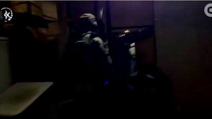 عميل سري يوقع بعشرات تجار الأسلحة والمخدرات في منطقة وادي عارة والجليل ومصادرة هواتف نقالة و3 مركبات ومركبة أخرى رباعية الدفع