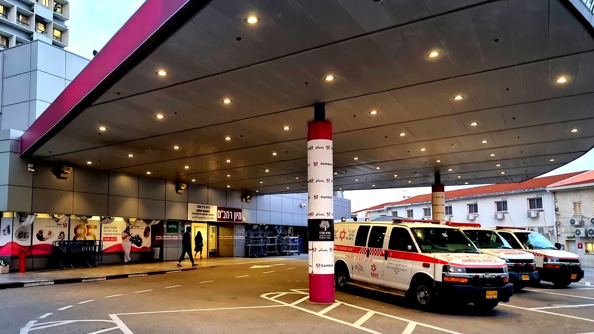 حيفا: اصابة طفلة بحروق بسبب الماء المغلي في منزلها -حالتها خطيرة