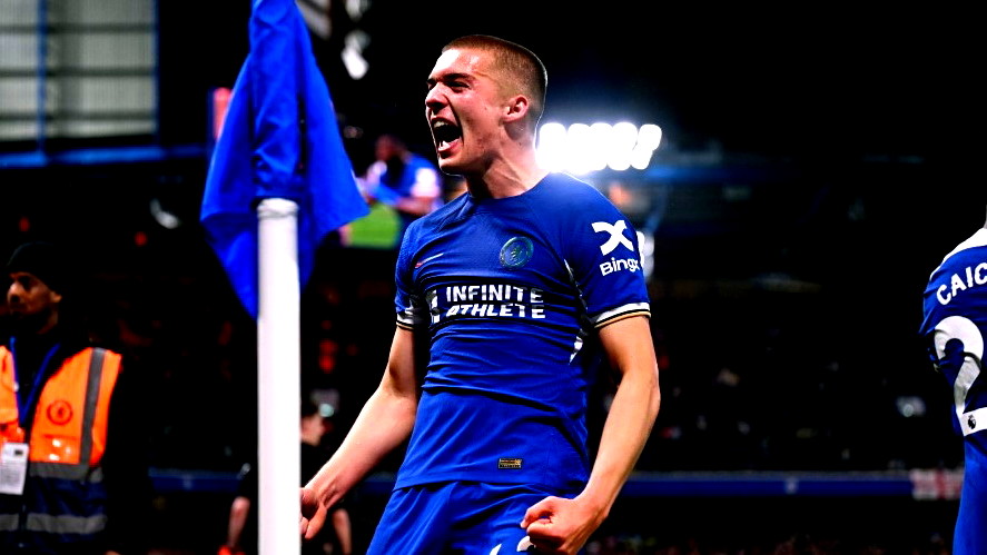 تشلسي يتجاوز عقبة توتنهام