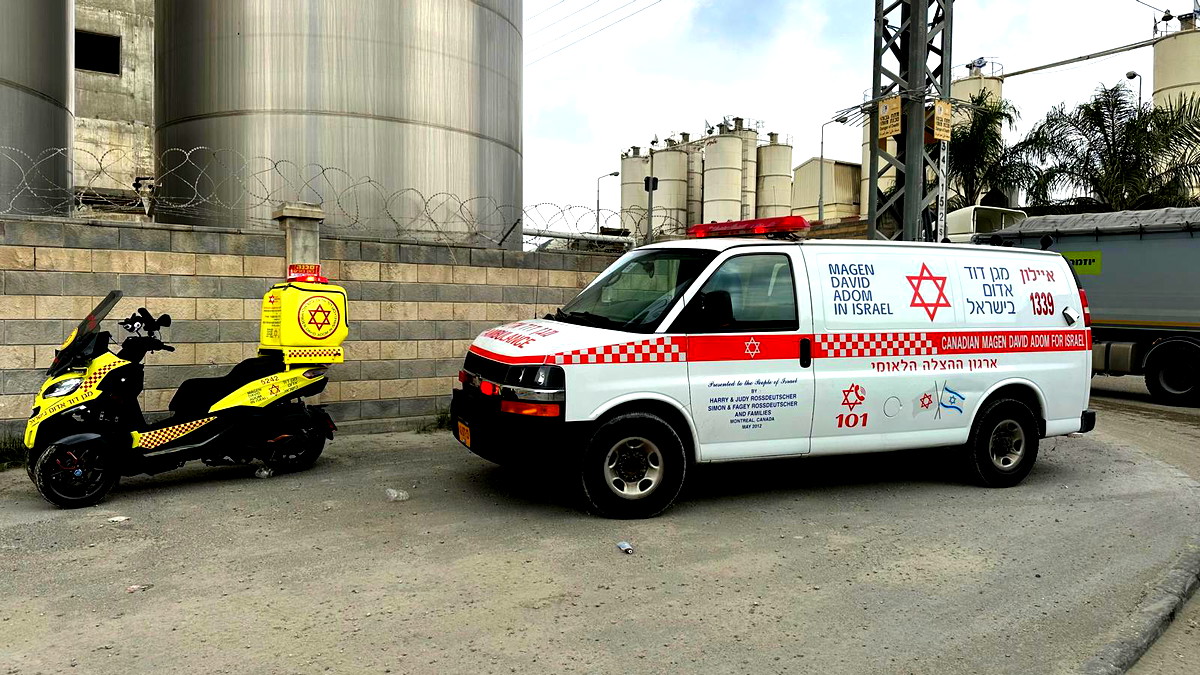 مصرع عامل اجنبي اثر سقوط جسم ثقيل عليه أثناء عمله في مصنع بالرملة