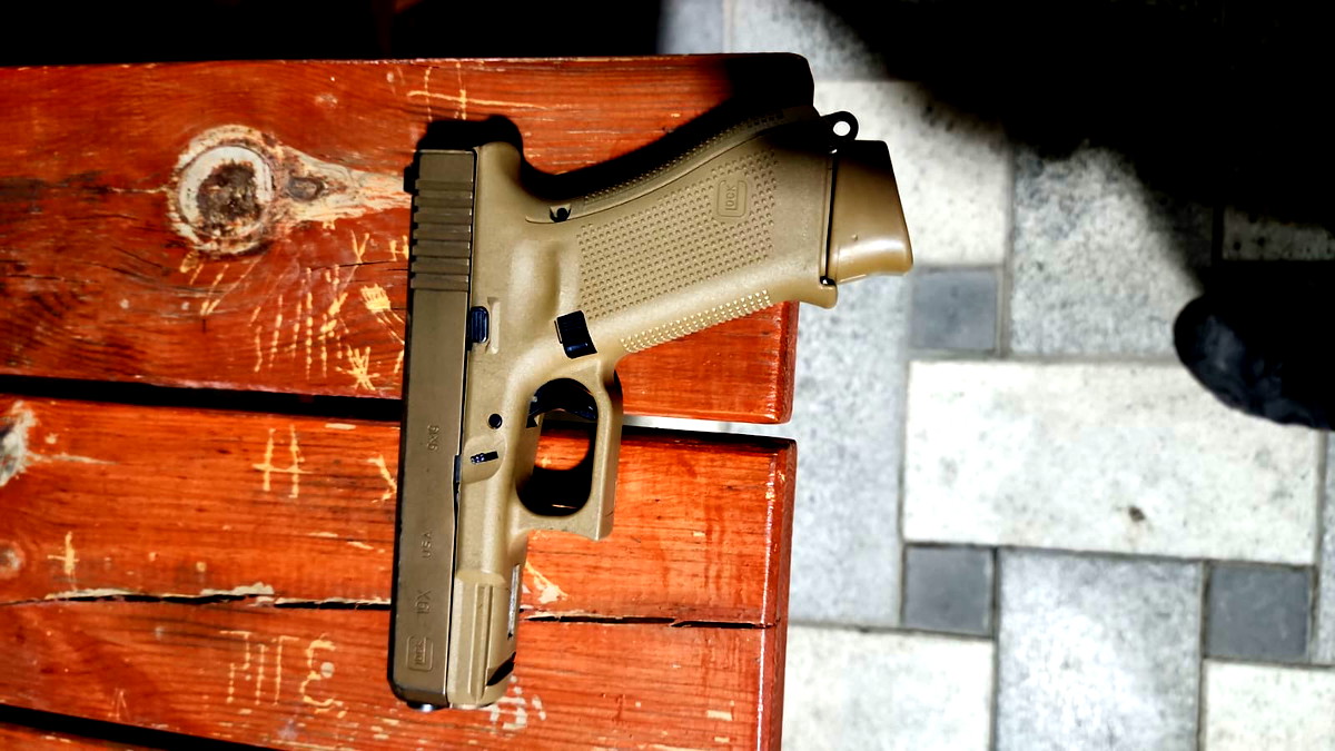 اعتقال شاب (22 عامًا) من الطّيبة بشبهة حيازة مسدس غير قانوني