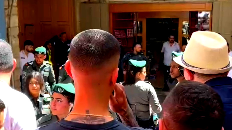 بالتزامن مع سبت النور- الشرطة الإسرائيلية تفرض قيودًا مشدّدة على المصلين في مدينة القدس