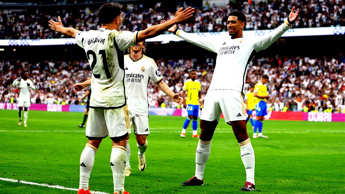 رسميا- ريال مدريد بطلًا للدّوري الإسباني بهدية من جيرونا بعد فوزه على برشلونة