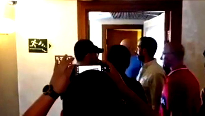 القدس: الشرطة تقتحم مكاتب قناة الجزيرة لاغلاقها ومصادرة المعدات