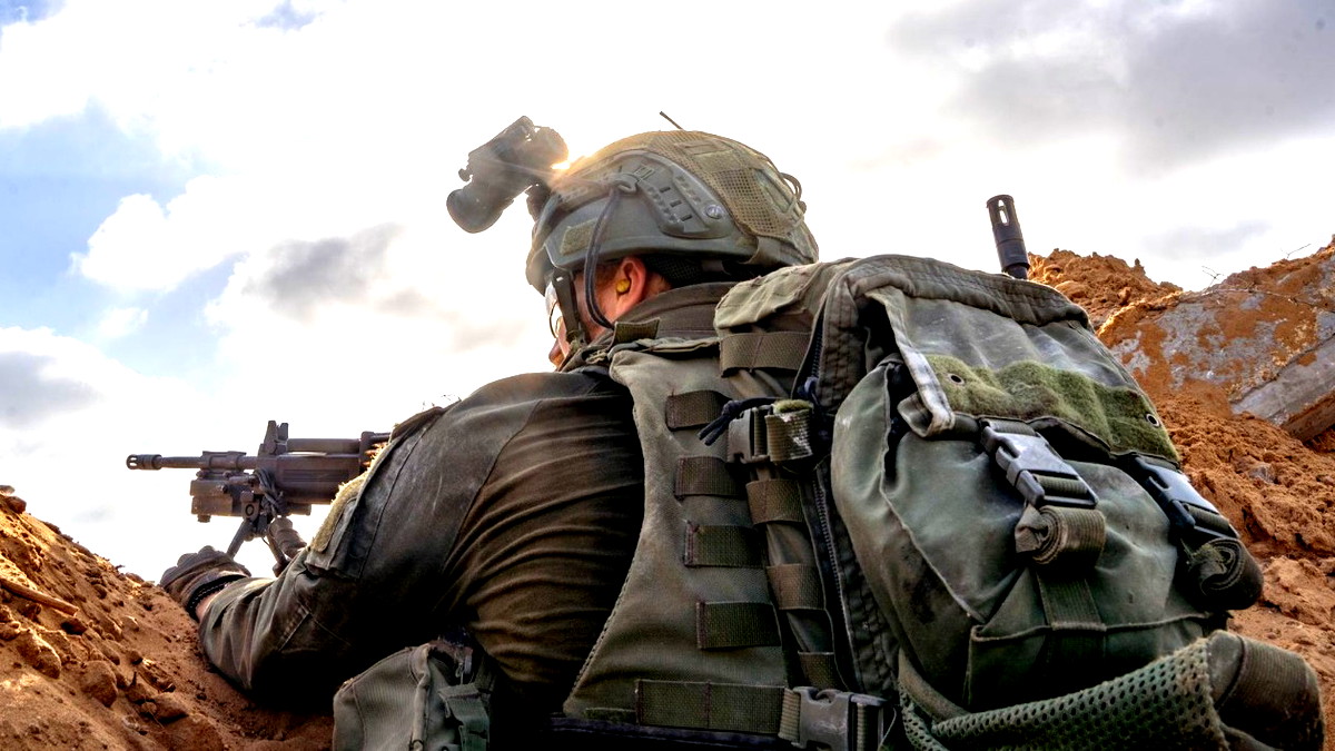 الجيش الإسرائيلي يشن هجمات مكثفة وقوية في رفح تزامنًا مع دخول القوات البرية إلى المنطقة الشرقية من المدينة