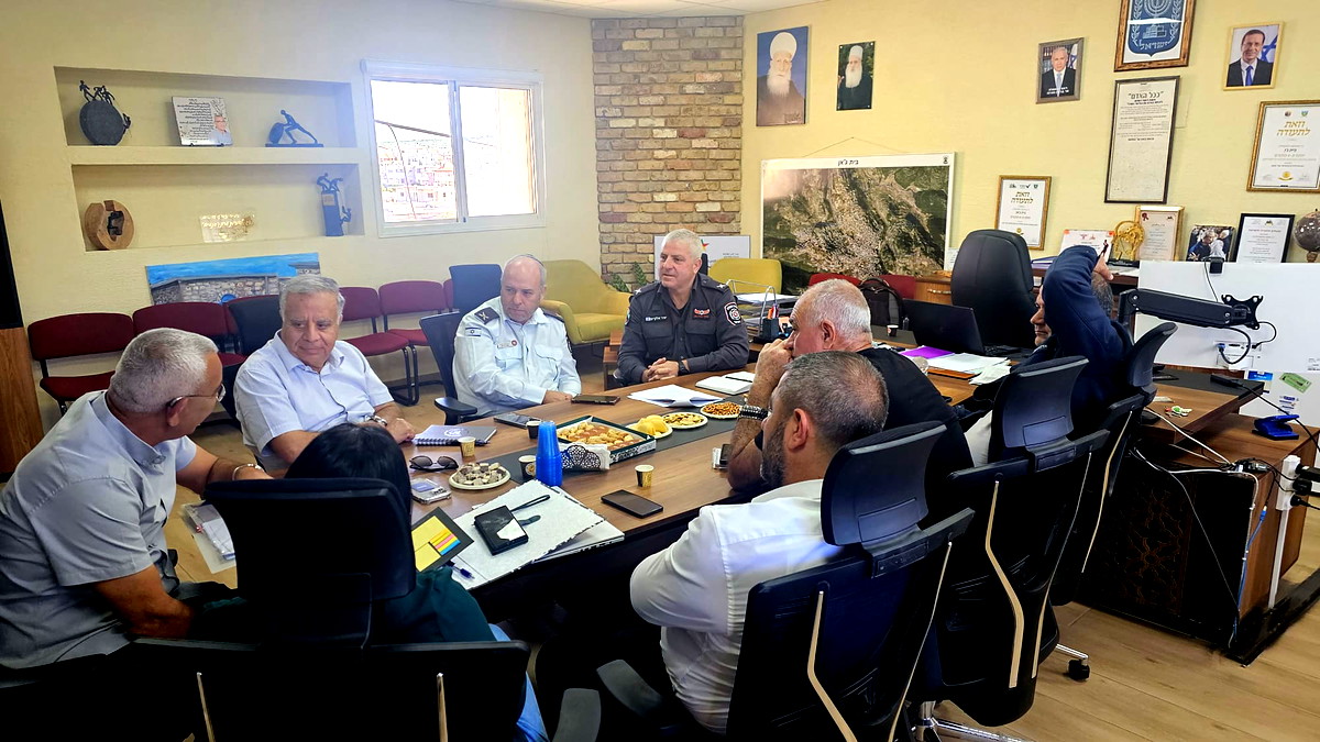 سلطة الاطفاء والانقاذ: العمل على بناء محطات ووحدات تطوع في القرى الدرزية