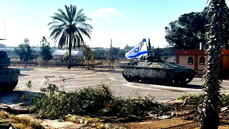 الجيش الاسرائيلي يعلن إصابة 3 جنود في انفجار فتحة نفق مفخخة في رفح