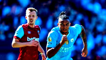 مانشستر سيتي يحسم الصراع مع آرسنال ويتوّج بطلاً للدوري الإنجليزي الممتاز للمرّة الرابعة توالياً والـ10 في تاريخه