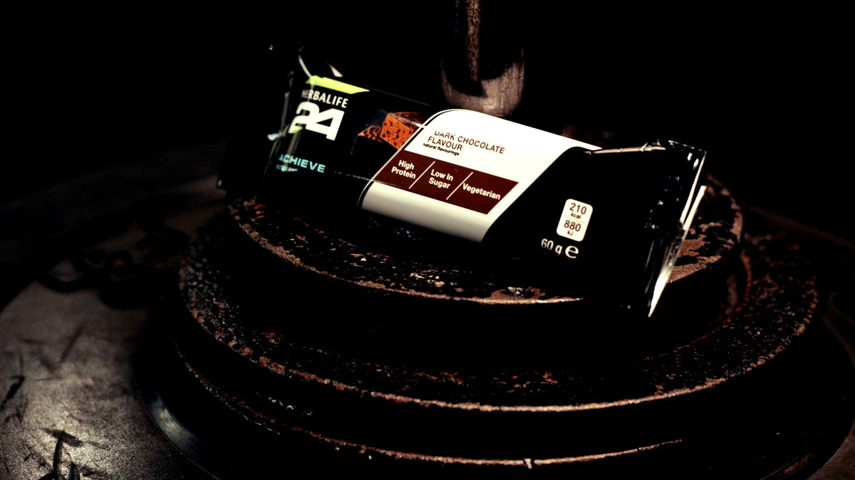 هيربالايف تطلق وجبة خفيفة جديدة من البروتين: H24 Achieve