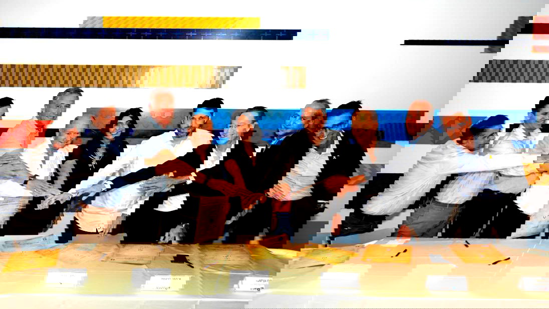 التوقيع على اتفاق لإقامة وتشغيل القطار الخفيف "نوفيت" الذي سيربط بين حيفا والناصرة ونوف هجليل