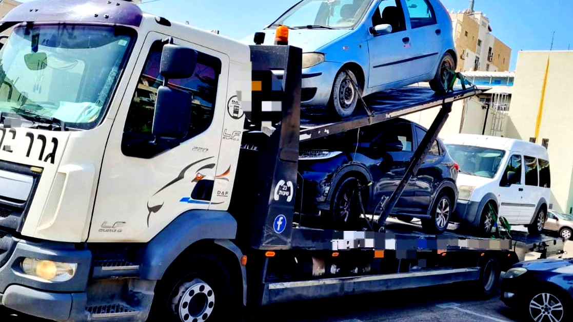 جديدة المكر: ضبط سائقة (70 عامًا)  تقود سيارة دون رخصة قيادة- أحيلت إلى التحقيق وتم نقل السيارة إلى مركز الشرطة