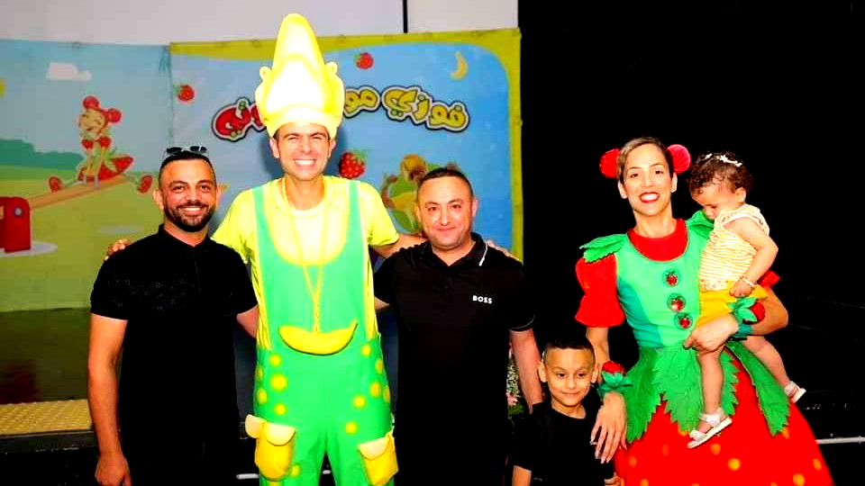 المئات في مهرجان متساوون في حب رهط لدعم لذوي القدرات الخاصة