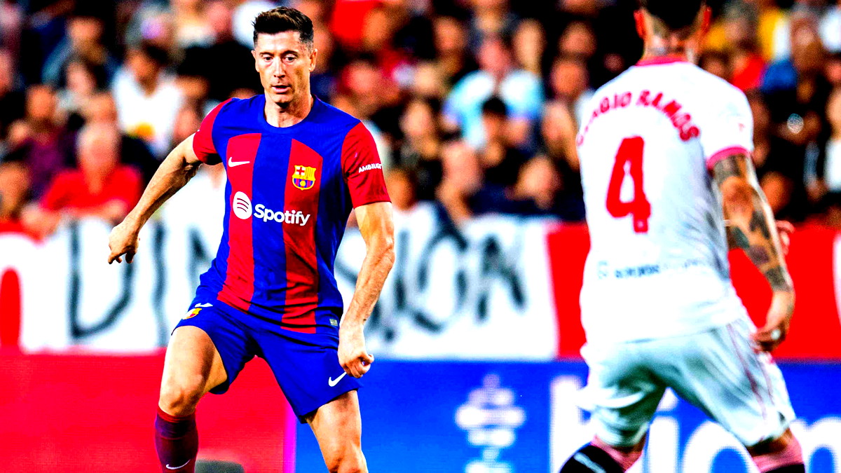 تشافي يودّع برشلونة بفوزٍ أخير على مضيفه إشبيلية