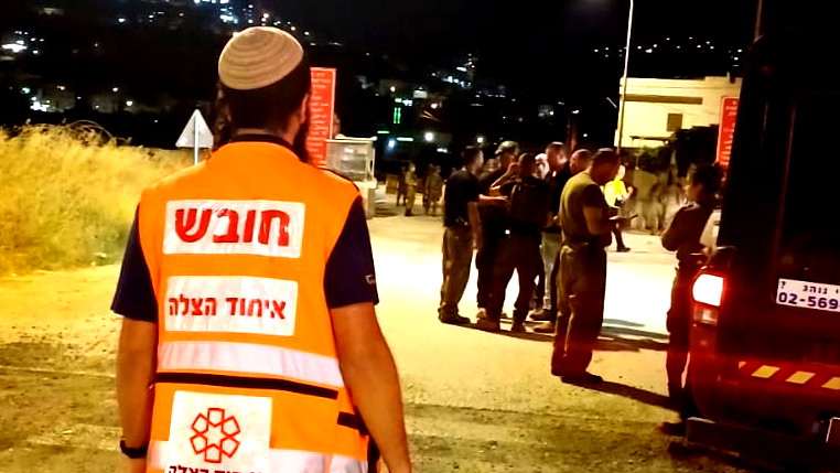 الجيش الاسرائيلي: شبهات لعملية دهس قرب مدينة نابلس واصابة شخصين بجراح خطيرة