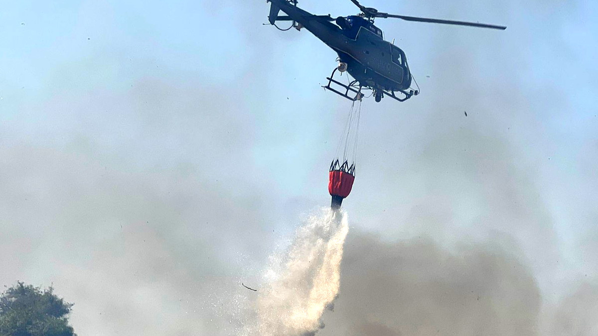 متابعة اخماد الحرائق في الشمال جراء سقوط صواريخ... طبريا: حريق في احراش شفايتس والاطفاء تعمل على اخماده