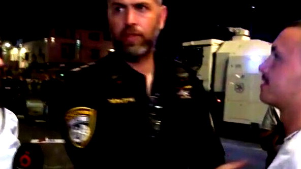 (فيديو) ناشط إسرائيلي يحاول منع مراسلة قناة مصرية من التصوير على الهواء