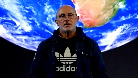 إسبانيا تمدد عقد المدرب دي لا فوينتي لمدة عامين