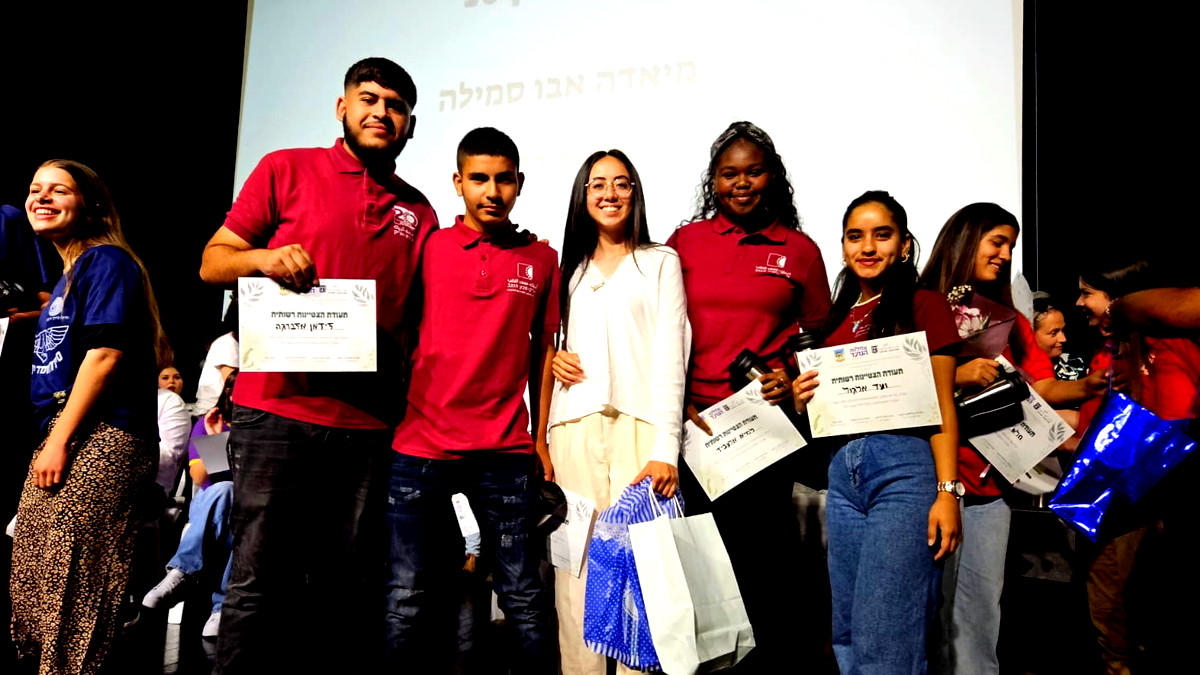 متميزو العمل الجماهيري في اللد