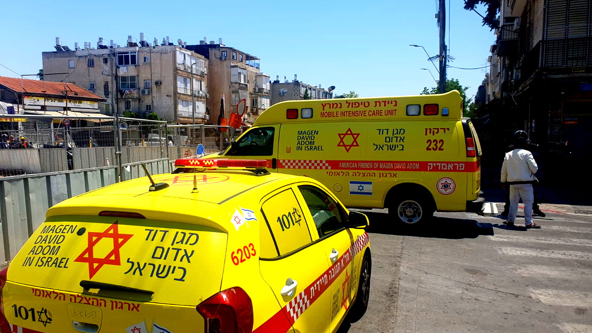 مقتل شاب أجنبي (30 عامًا) من جرّاء تعرّضه لحادثة عنف في مدينة تل أبيب