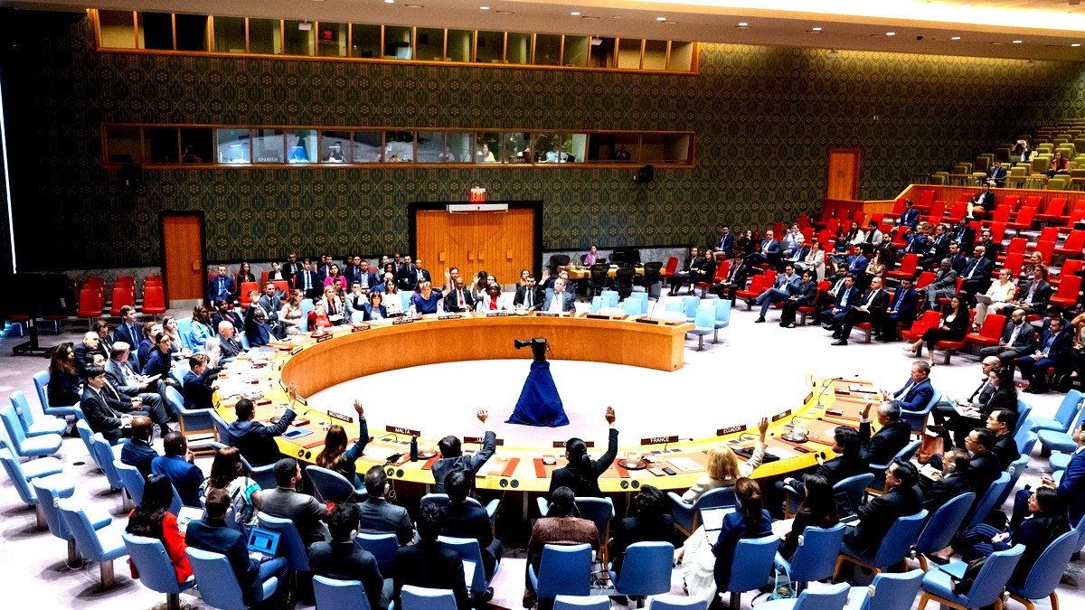 مجلس الأمن الدولي يتبنى مشروع القرار الأمريكي بشأن وقف إطلاق النار في غزة وتبادل الأسرى