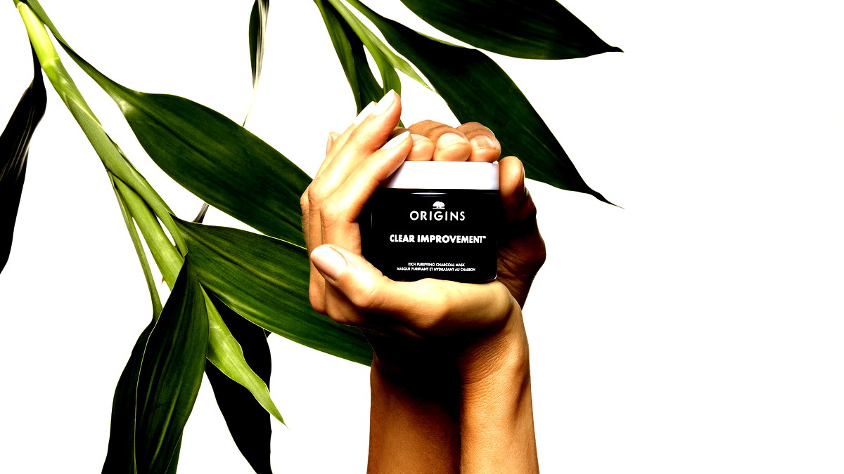 تطلق ماركة العناية ORIGINS: Origins Clear Improvement™ Rich Purifying Charcoal Mask