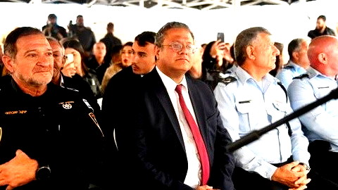 مفوض الشرطة للمستشارة القضائية للحكومة: بن غفير اوعز بالامتناع عن توفير الحماية لقوافل المساعدات إلى قطاع غزة