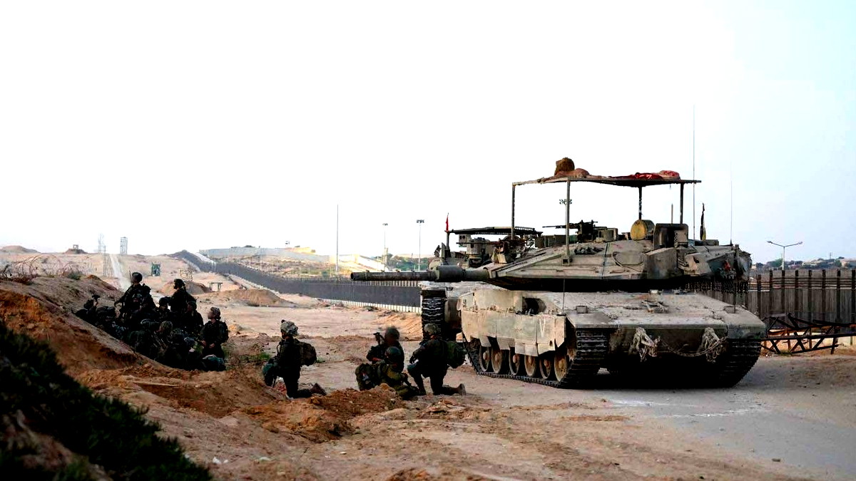 تقرير: إسرائيل تأمل موافقة مصر لبناء حواجز في فيلادلفيا