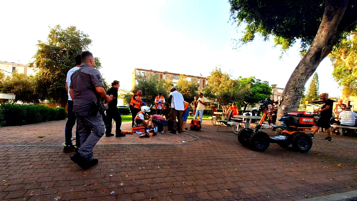 اصابة رجل بجراح خطيرة اثر تعرضه للطعن في كريات اتا بمنطقة حيفا 