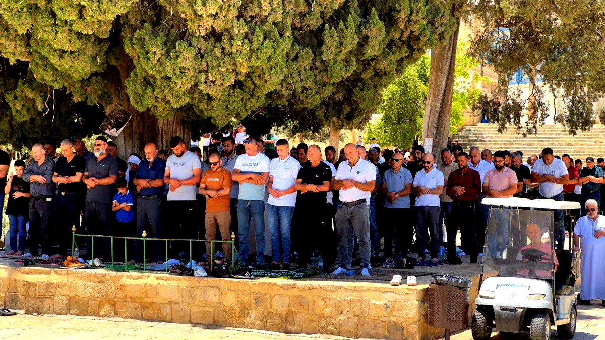 30 ألف مصلٍّ أدّوا صلاة الجمعة في المسجد الأقصى المبارك