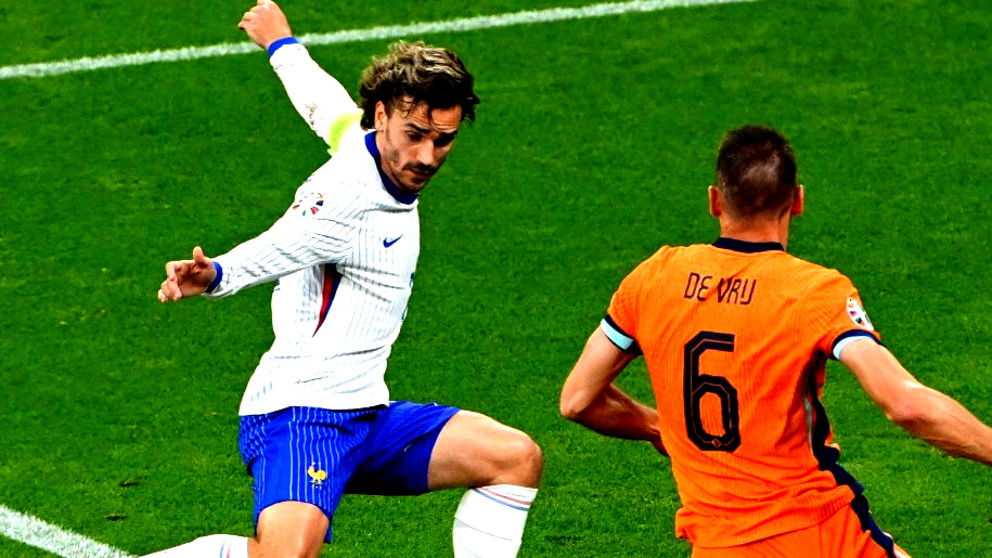 تعادل هولندا وفرنسا بلا أهداف وخروج بولندا رسمياً